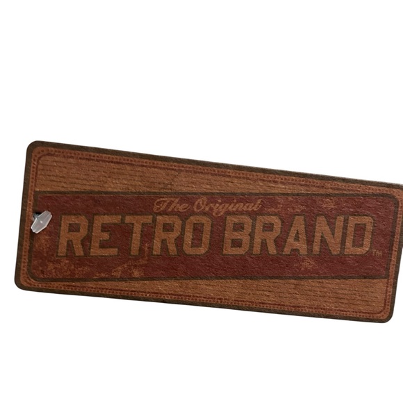 Retro Brand Women’s Graphic Tailgate T-Shirt S - Picture 5 of 7